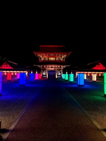 夜空に灯る光の祭典