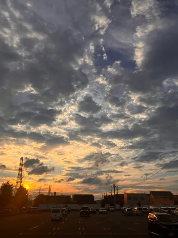 夕焼けと無数の雲の共演