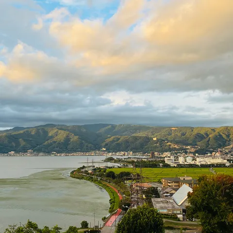 海と山を結ぶ夕景路