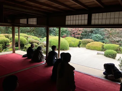静寂の庭園、内なる時間
