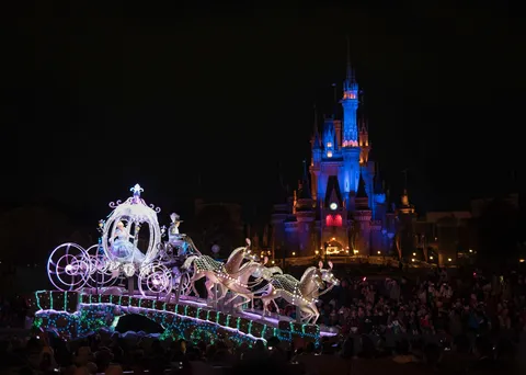 ディズニー　夜景