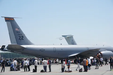 空港の日常？ 迫力のジャンボ機