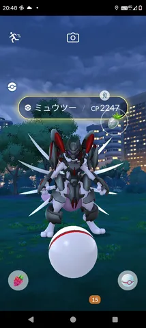 闇夜に浮かぶ究極の影