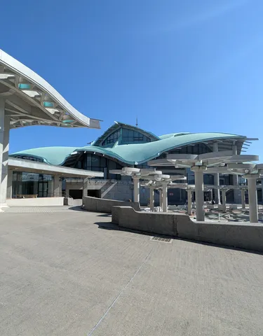 未来都市のような建築美