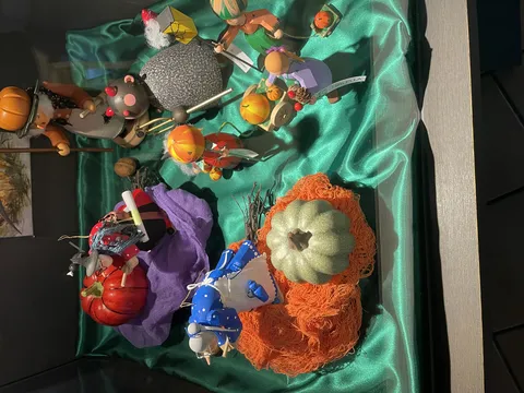 賑やかなハロウィンの飾り付け