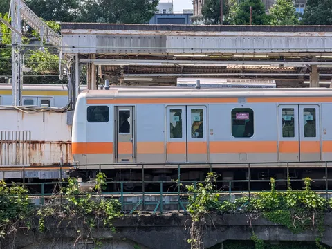 日常を切り取る、電車と駅の風景