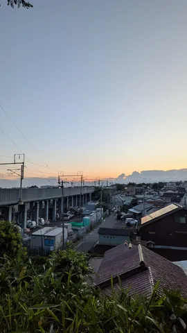 電線も主役？夕焼けとのコラボ