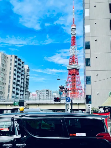 街角を彩る東京タワー