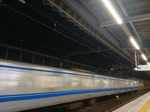 疾走する列車の残像