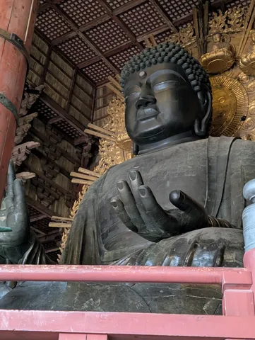 印象的な大仏の静寂
