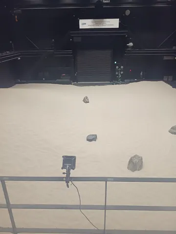未知なる惑星の探査基地