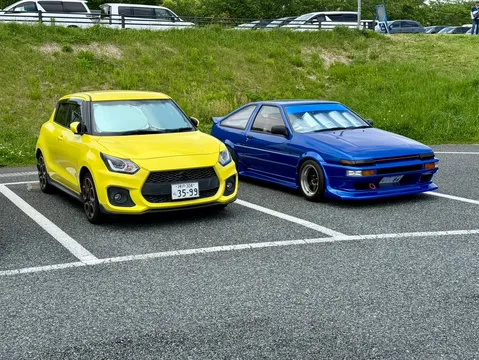 世代を超えた名車たちの共演