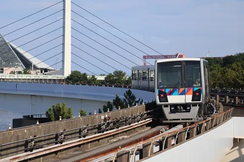 高架線路の風景旅