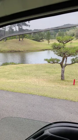雨上がりのゴルフ場の静寂