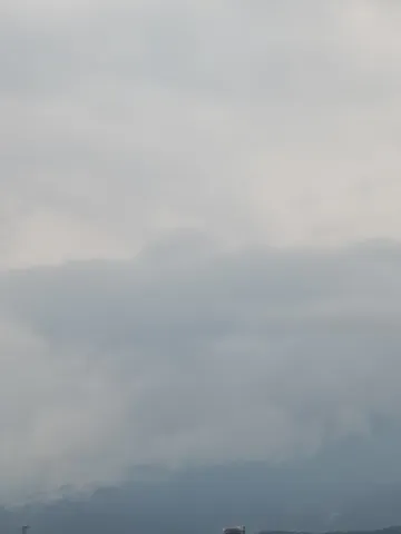 絵画のような、静かな空。