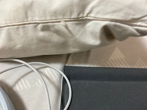 眠る前の静寂の光