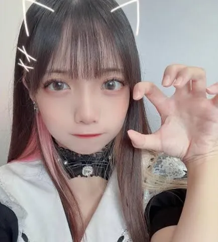猫耳とピンクの囁き
