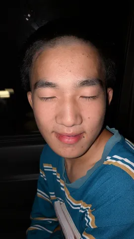 閉じた瞳に夜の記憶