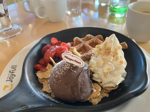 とろける幸せ、チョコレートとベリーのワッフル