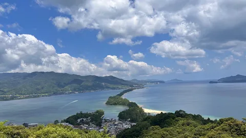 海と山がつなぐ長い景色