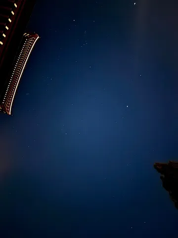 神社と星空