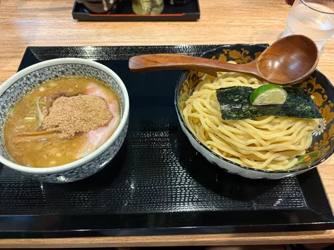これが一杯に詰まったラーメン愛