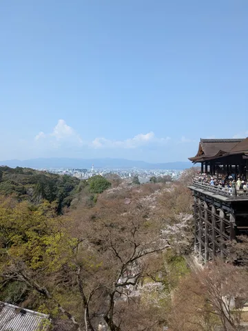 古都を彩る天空の舞台