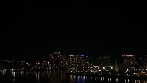夜景に映る光の反射
