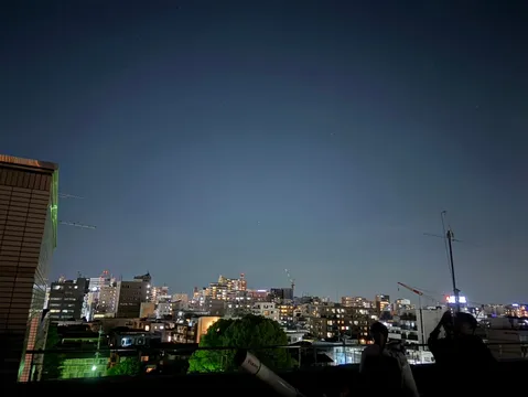 星空観測、都会の夜景と