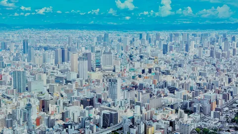 広がる都会の群像