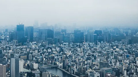 薄氷の都会風景