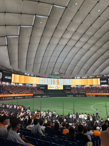 巨人の勝利を包む熱気