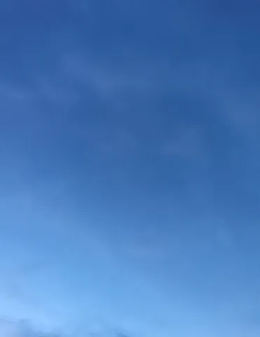 蒼穹に漂う静寂