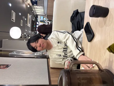 テーブル越しのひととき