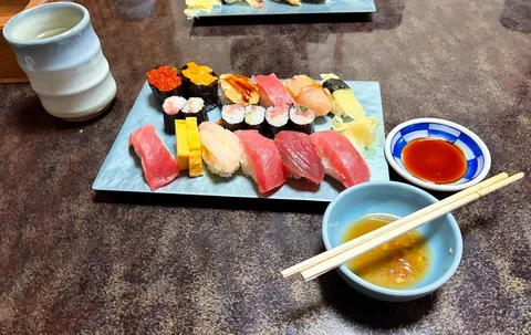 寿司と静かな一杯