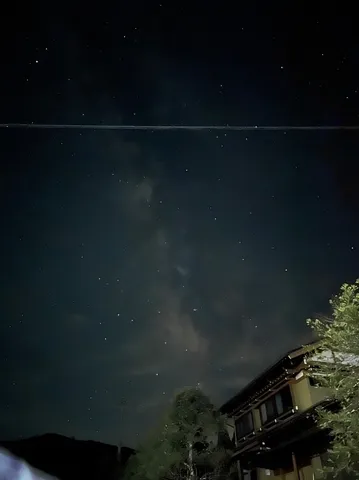 夜空に走る天の川風