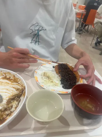 今日のディナーはカツカレー