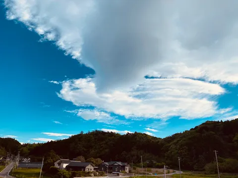 夏の空に浮かぶ龍雲