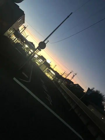 傾く空と街の灯り
