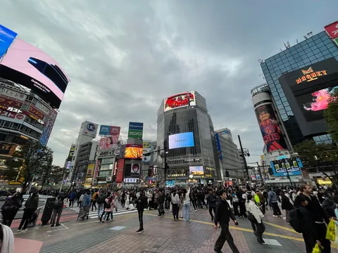 渋谷スクランブル交差点、カオスな賑わい