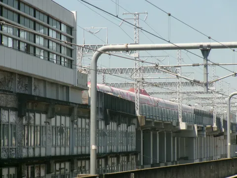 都市のレイヤーを駆ける