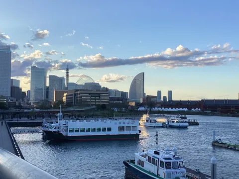 港町の多様な顔
