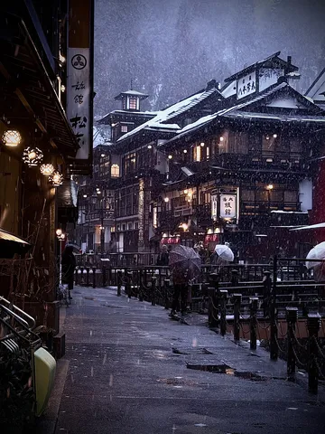 雪降る温泉街、ノスタルジックな夜