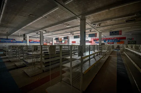 忘れられた店舗の静寂