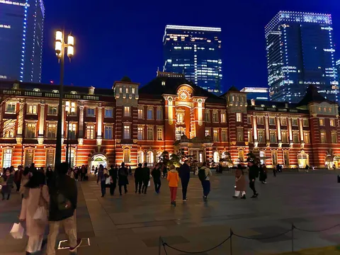 歴史と近代の息吹、東京駅