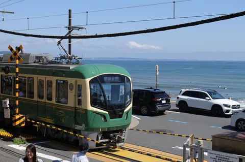 潮風と電車と時々車