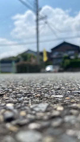 アスファルトの粒子の囁き