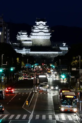 姫路城と都市の光景