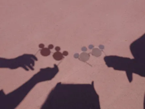 影絵ミッキーと空
