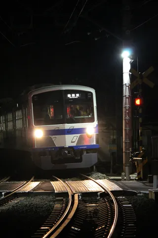 夜闇を照らす、西所沢行き